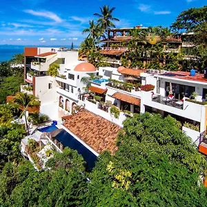 https://casa-cupula.hotelspuertovallarta.org